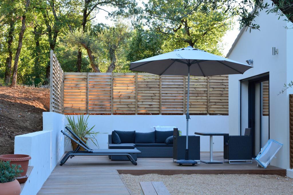 Sous Les Oliviers - Piscine Chauffee - Studios De Standing Tout-Equipes Saint-Maximin Exterior foto
